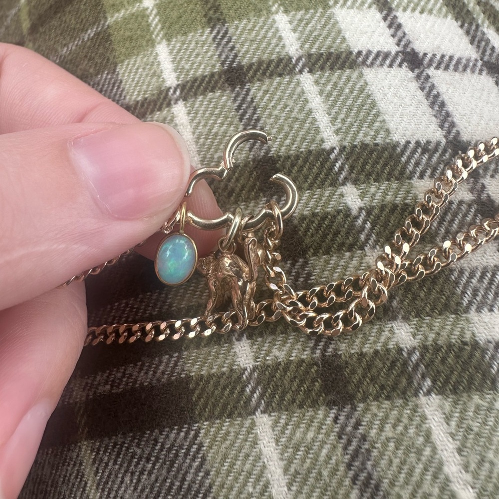 Gold Cloud-Shaped Carabiner - Picture 4 of 5